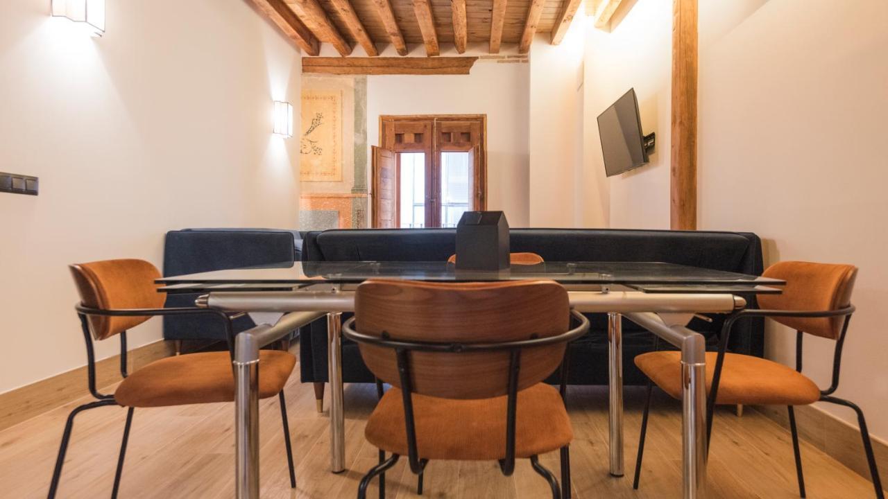 Apartamentos Boutique Pinocho Toledo Luaran gambar