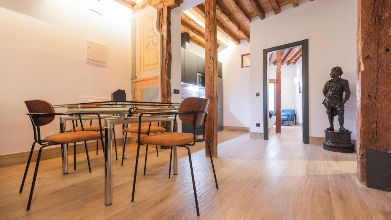 Apartamentos Boutique Pinocho Toledo Luaran gambar