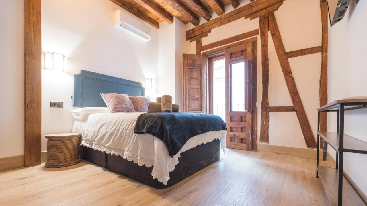 Apartamentos Boutique Pinocho Toledo Luaran gambar