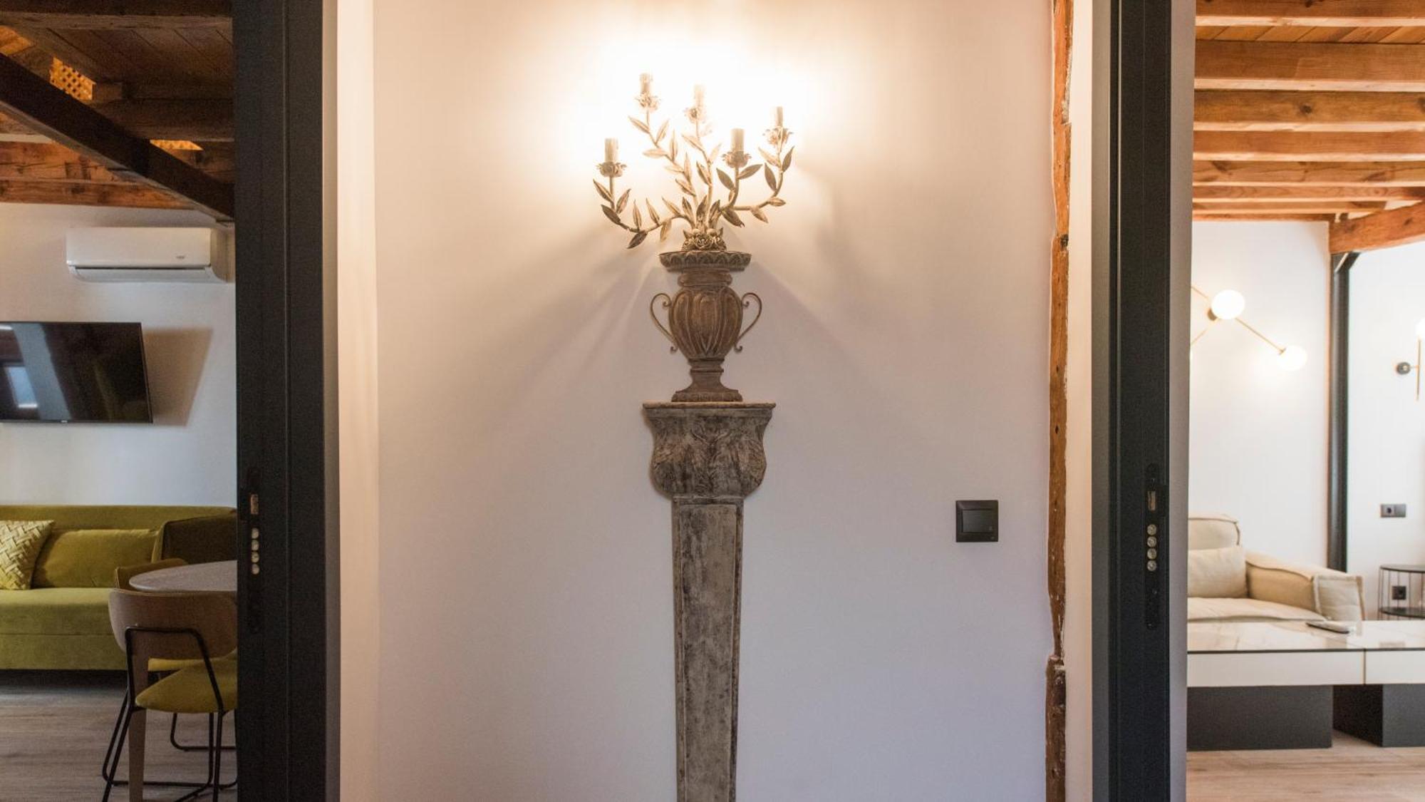 Apartamentos Boutique Pinocho Toledo Luaran gambar