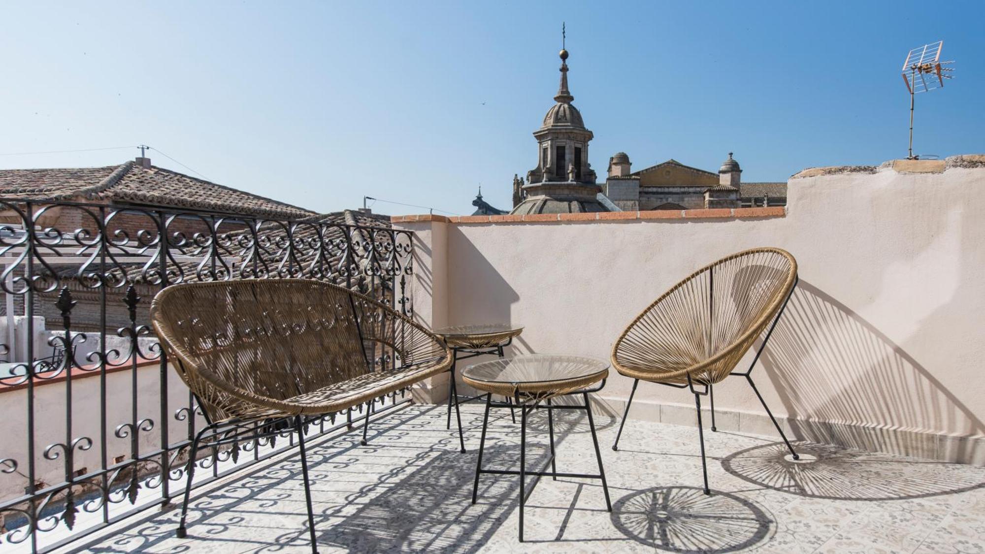 Apartamentos Boutique Pinocho Toledo Luaran gambar