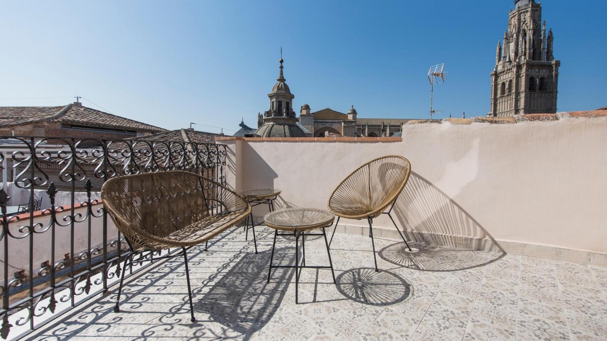 Apartamentos Boutique Pinocho Toledo Luaran gambar
