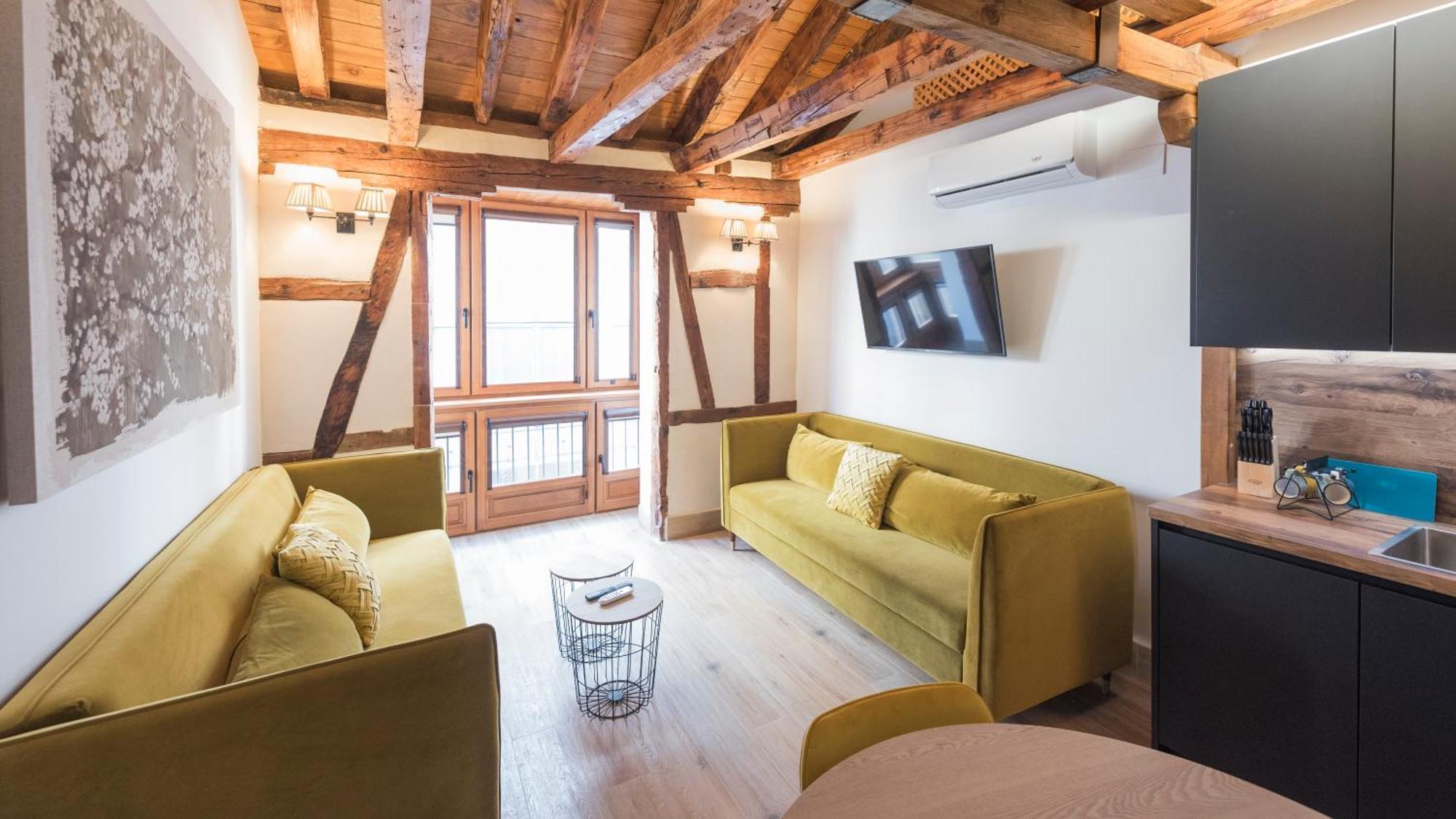 Apartamentos Boutique Pinocho Toledo Luaran gambar